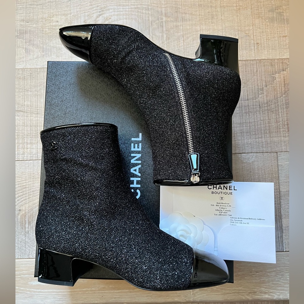 BNIB Chanel 17k Runway Black Shimmer Metallic Leather Square Toe ankle boots